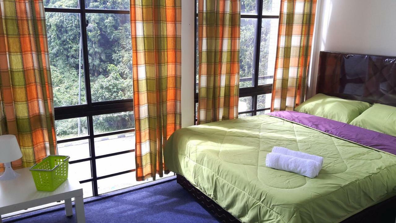 Kampong Gadong Ez Lodgings מראה חיצוני תמונה